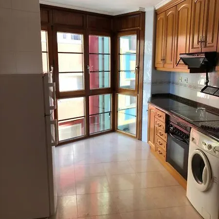 Apartament Pisazo Con Vistas Mar, 3habitaciones Y Garaje Incluido Gijón