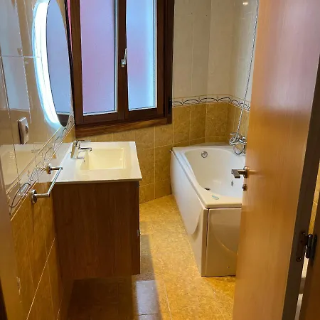 Pisazo Con Vistas Mar, 3habitaciones Y Garaje Incluido Apartament