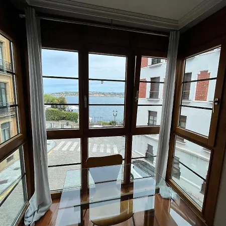 Apartament Pisazo Con Vistas Mar, 3habitaciones Y Garaje Incluido