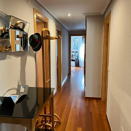 Pisazo Con Vistas Mar, 3habitaciones Y Garaje Incluido Apartament